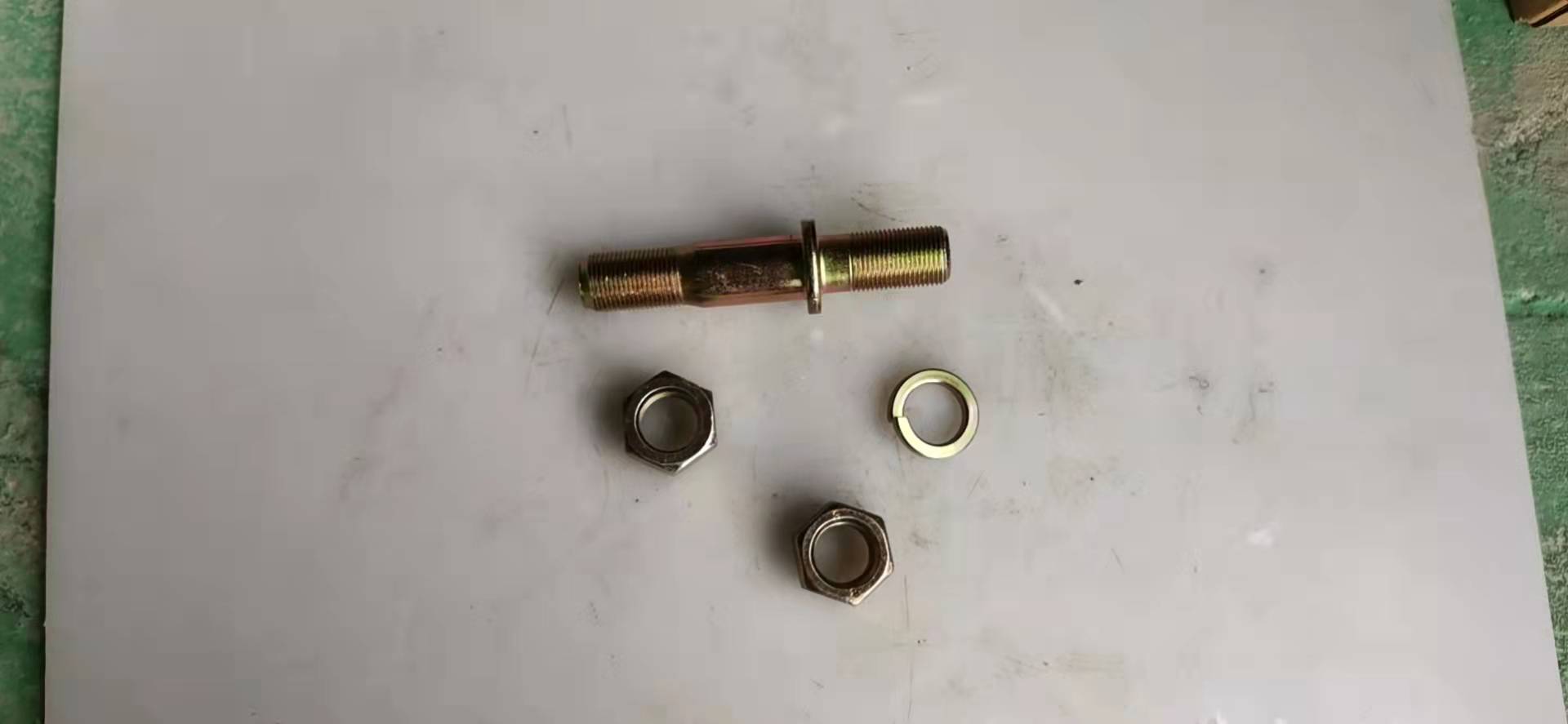 01B0181	ZL50C.2-10A	Rim Bolts 20×1.5×120