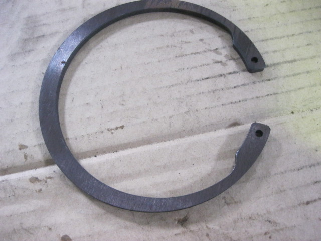 SP100043	ZF.0630502048	retaining ring