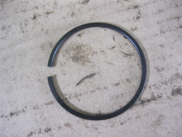 SP100047	ZF.0630513068	snap ring