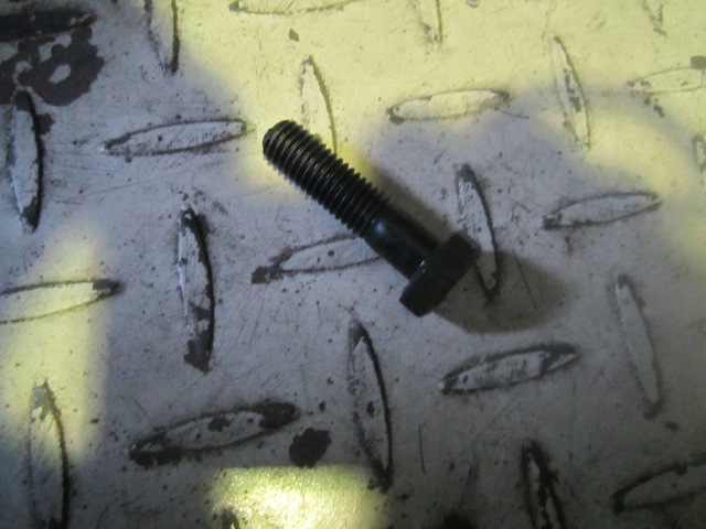 SP100098	ZF.0636010159	bolt