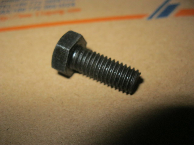 SP100100	ZF.0636015077	bolt