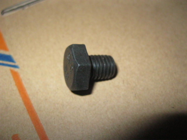 SP100104	ZF.0636015169	bolt