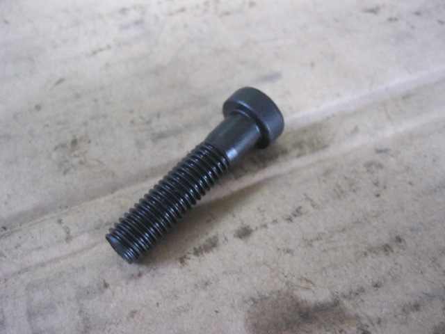 SP100114	ZF.0636102173	inner bolt