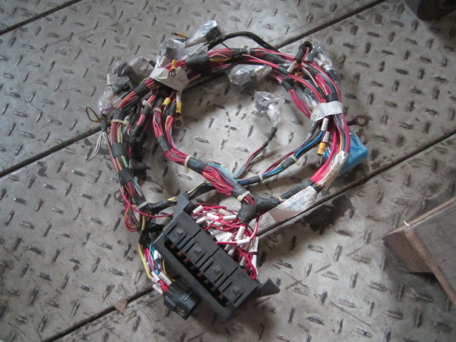 08C1303		Control box wiring harness