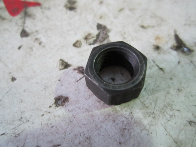 SP101815	6105Q-1007054	fasten the screw nut