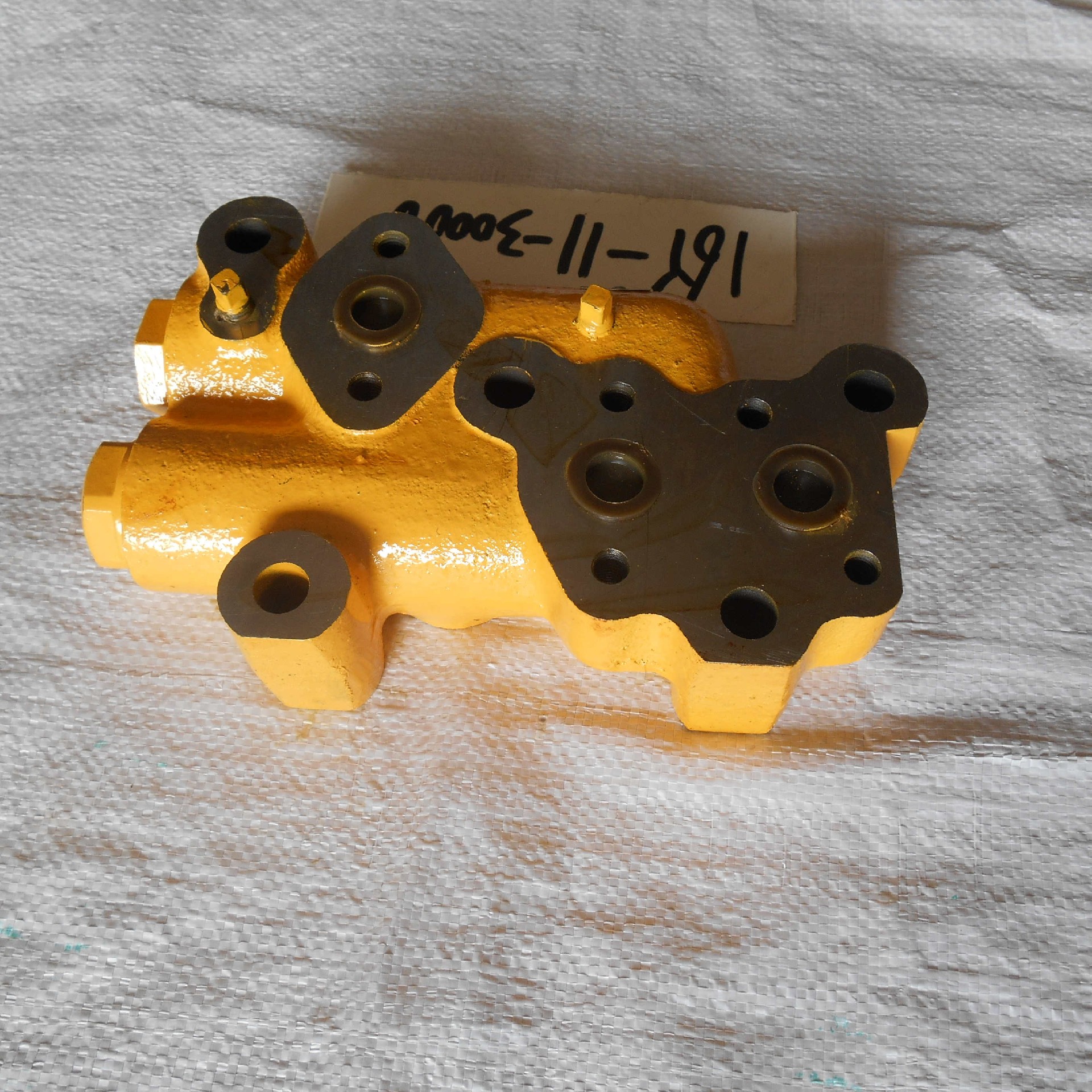 16Y-11-30000 		Combination valve