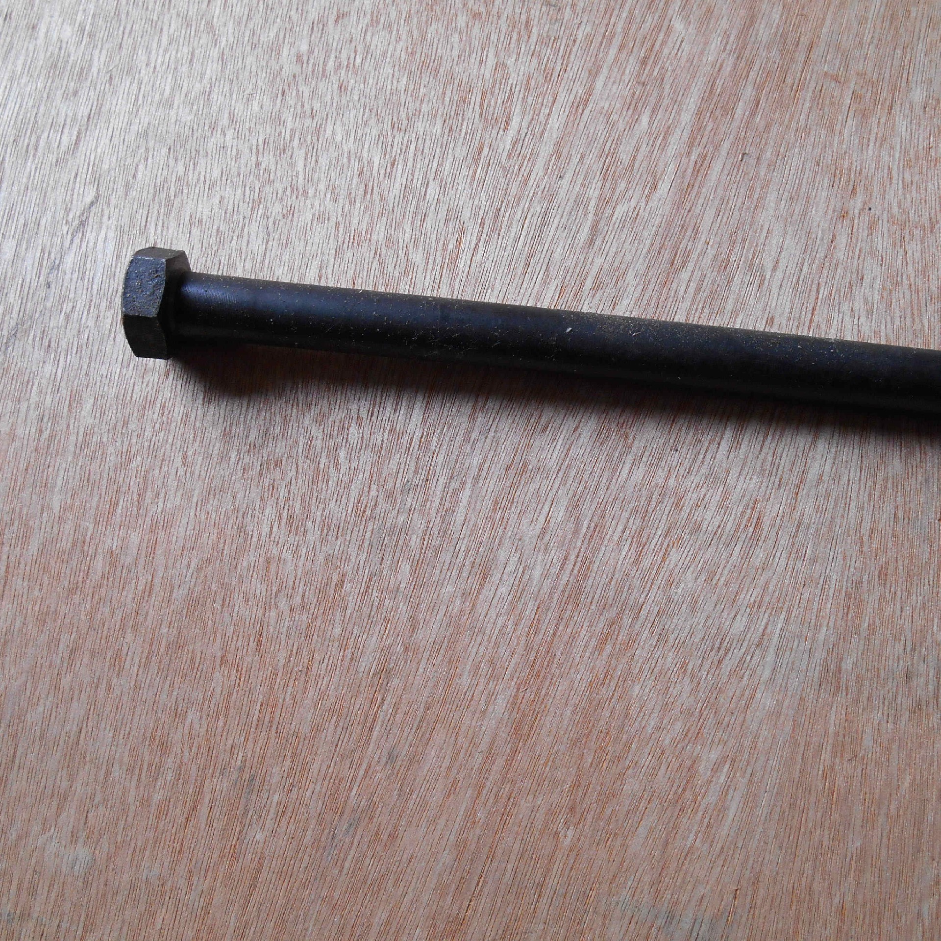 16Y-15-00022 		bolt