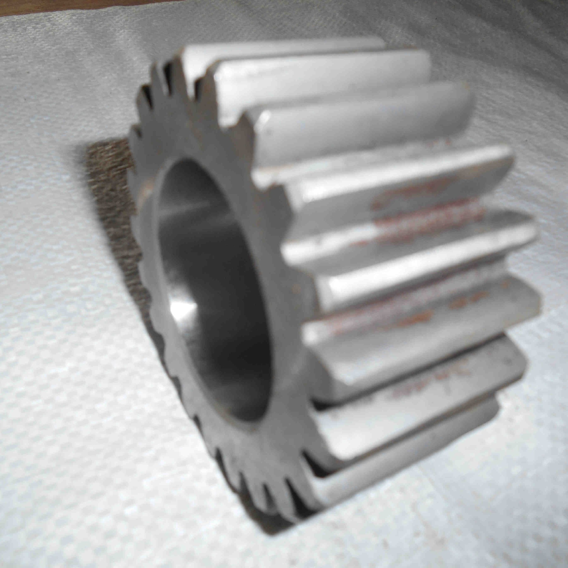 16y-15-00028		planetary gear