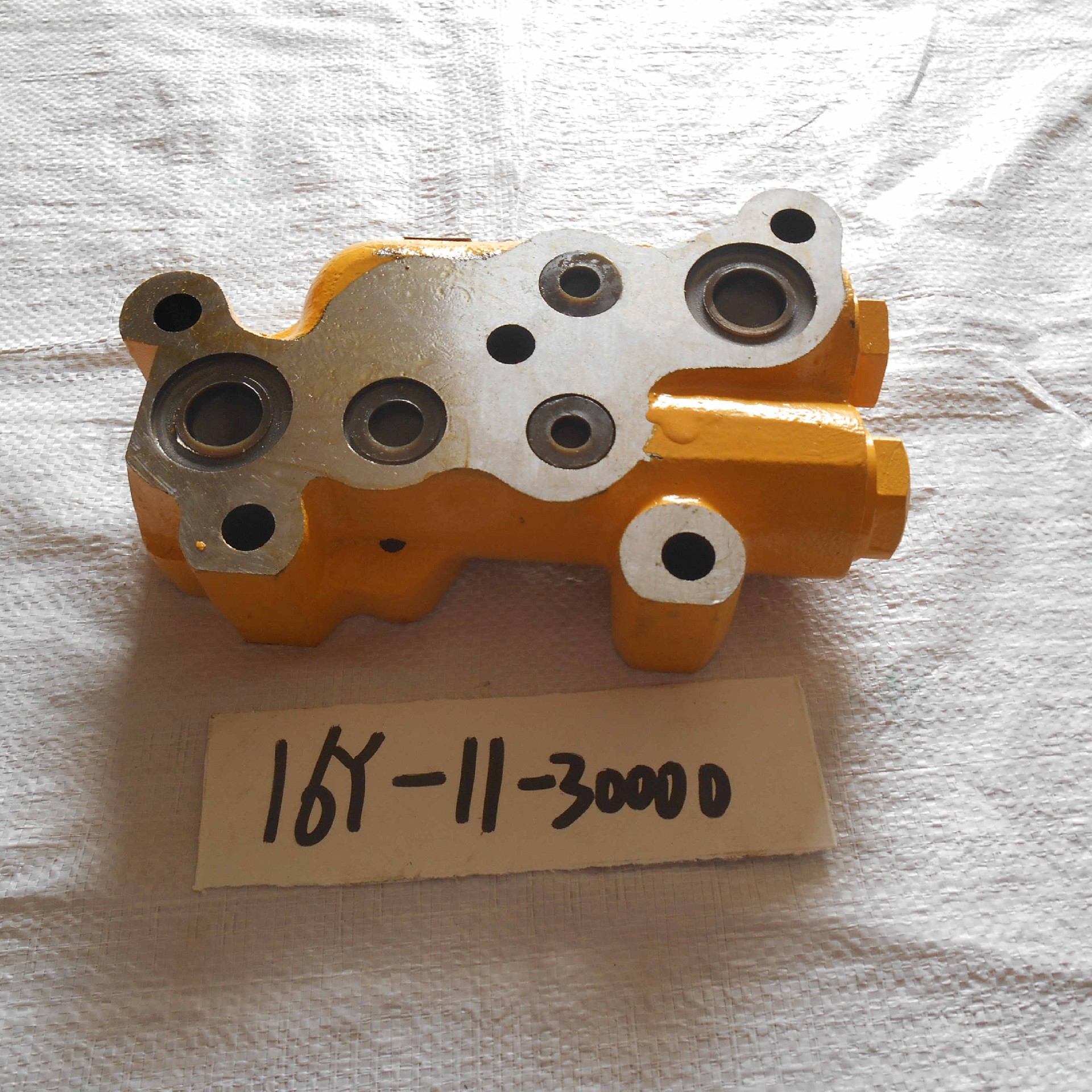 16Y-11-30000 (2)		Combination valve