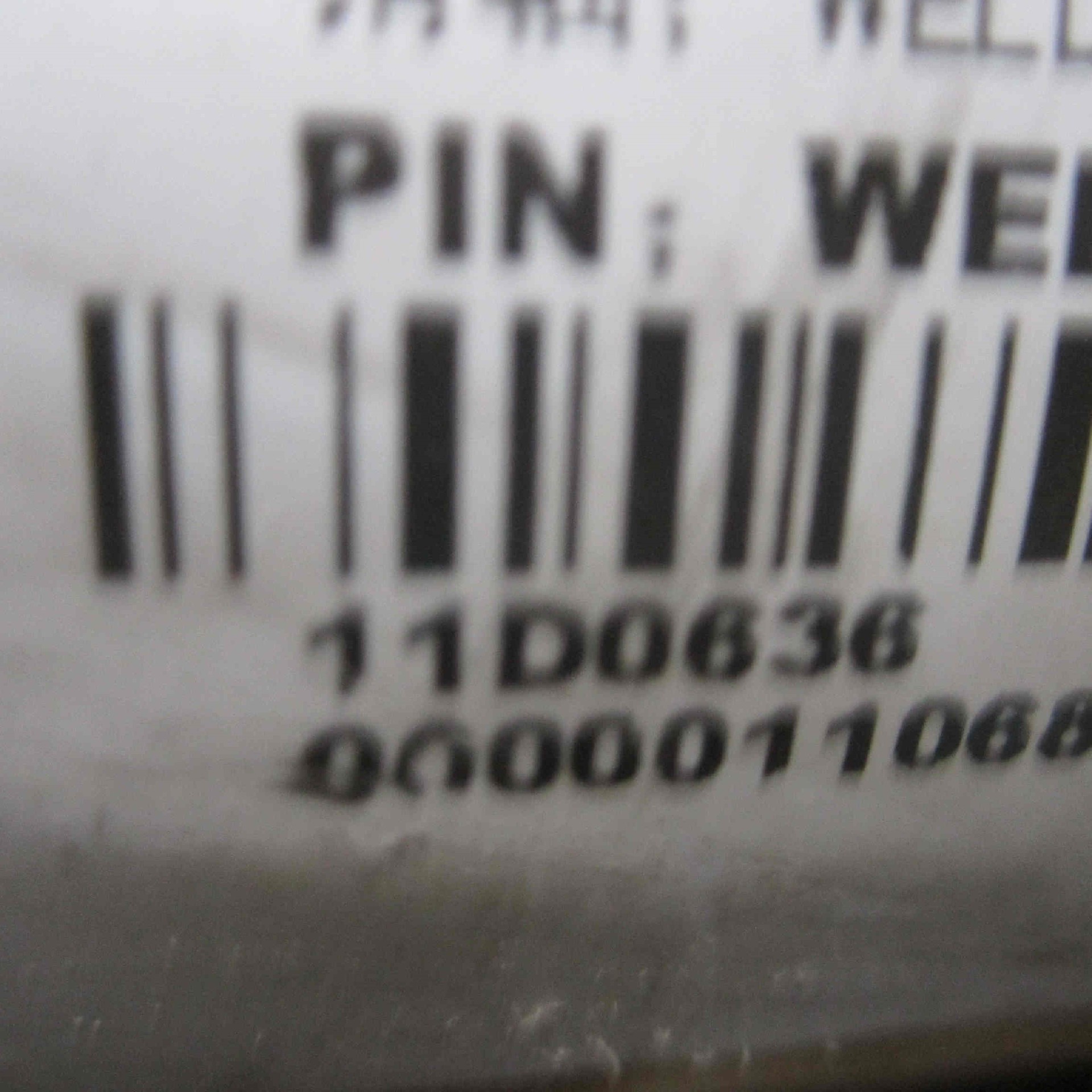 11D0636		pin; WELD