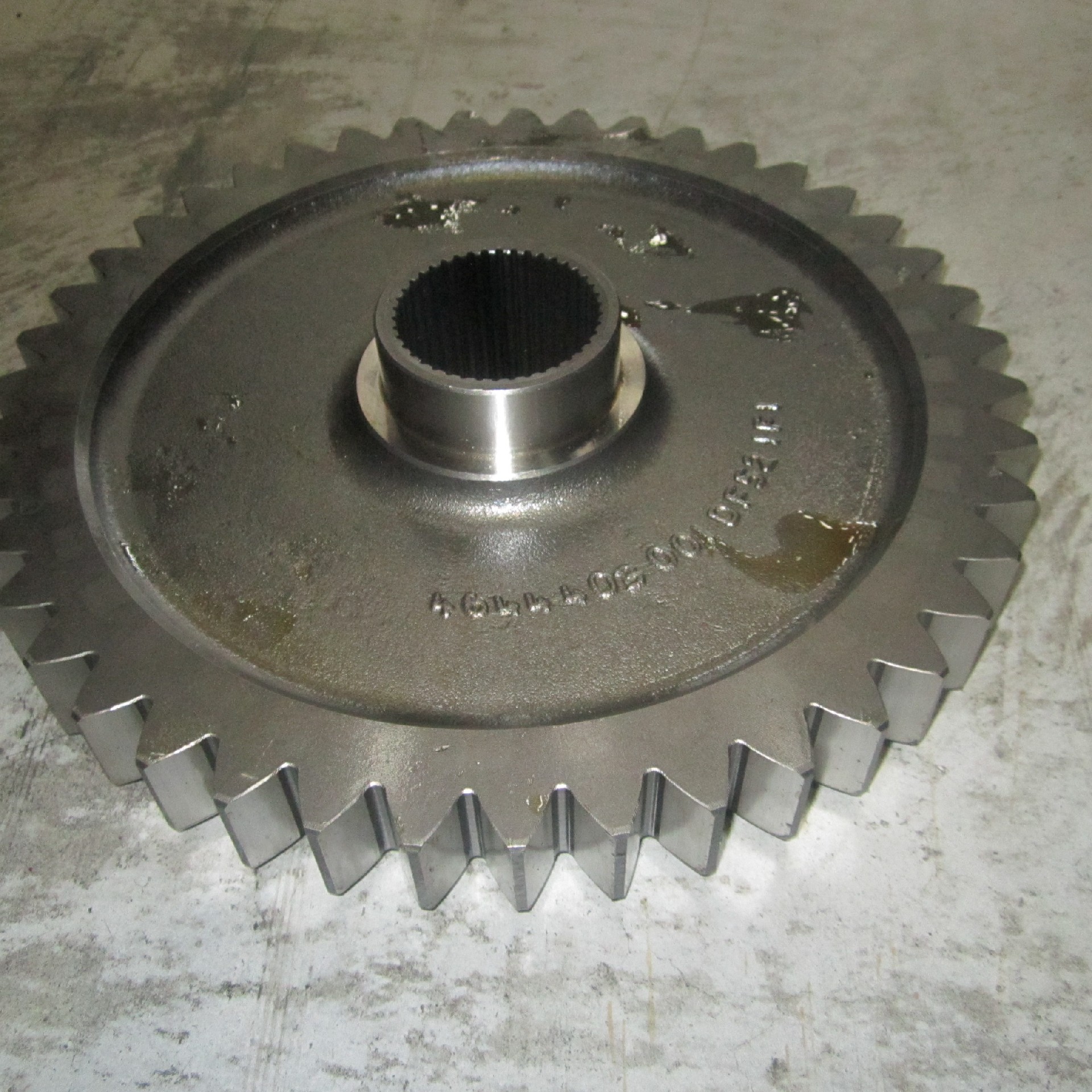 SP105619	ZF.4644303279	output gear