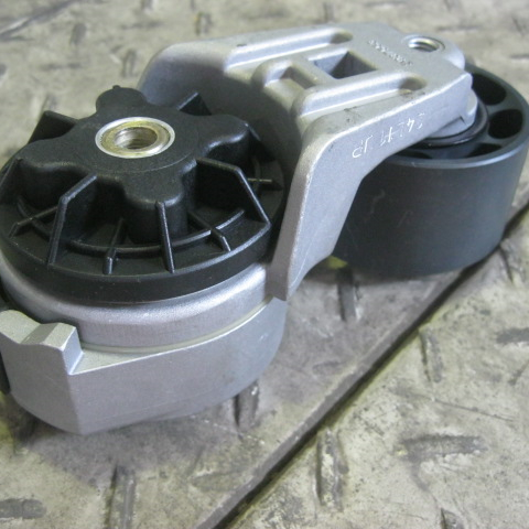 SP105782	C3937553	Belt tensioner