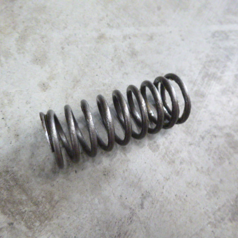 SP106210	6105Q-1007023	valve inner spring