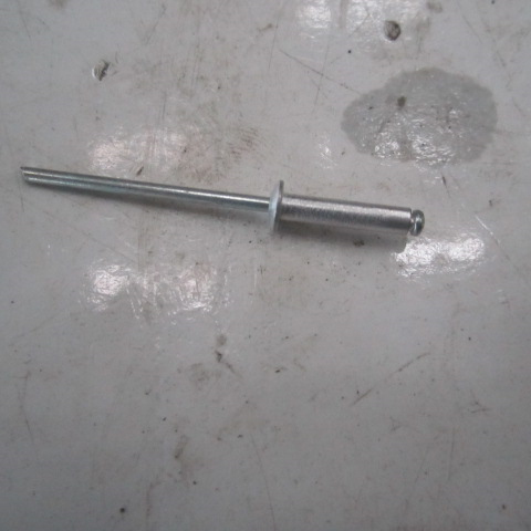 09B0036	抽芯铆钉；GB12618-90；3.2×12-10	Blind rivet; GB12618-90; 3.2×12-10; ASSY