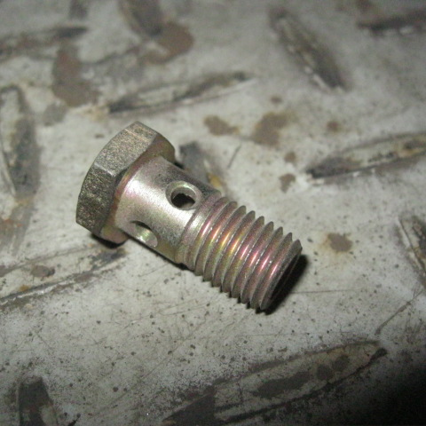 SP106397	G3916361	bolt