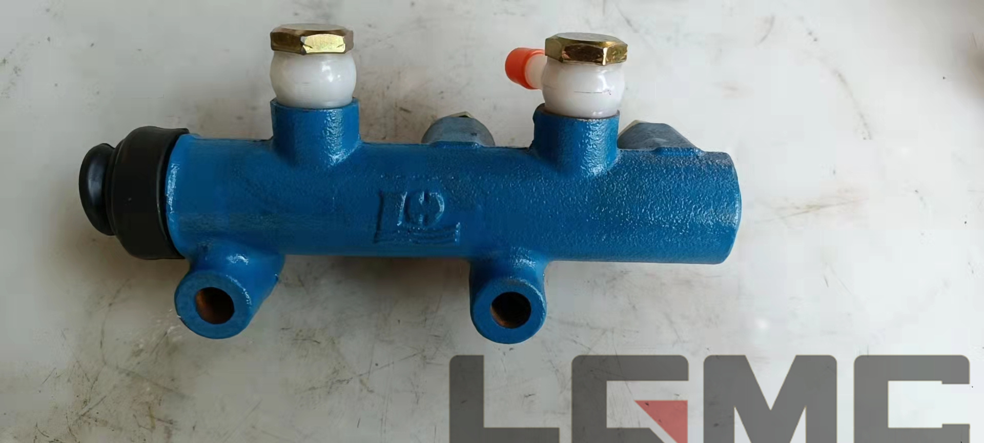 Brake master cylinder Zuo Longhai