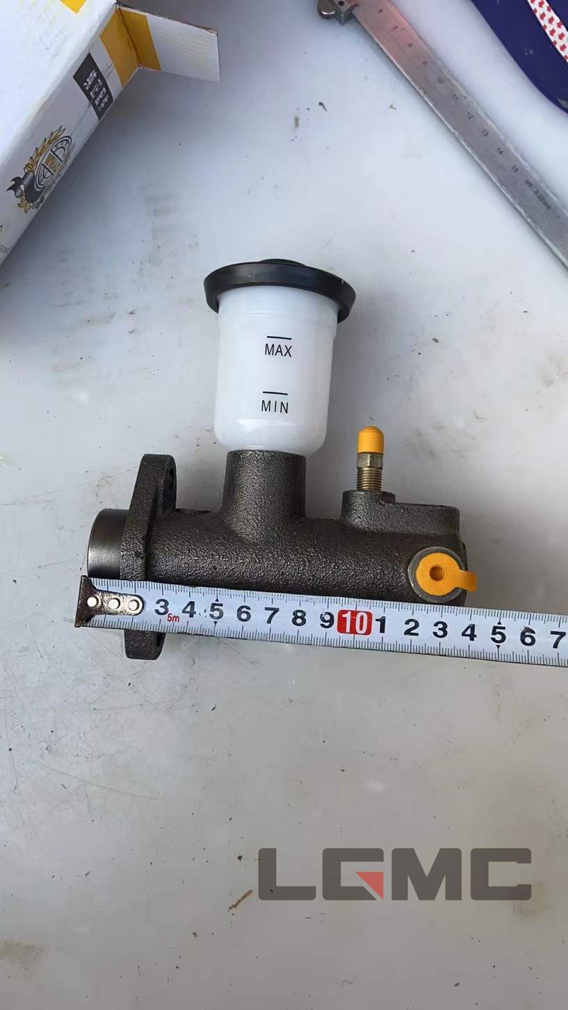 50DH-618100 Brake pump