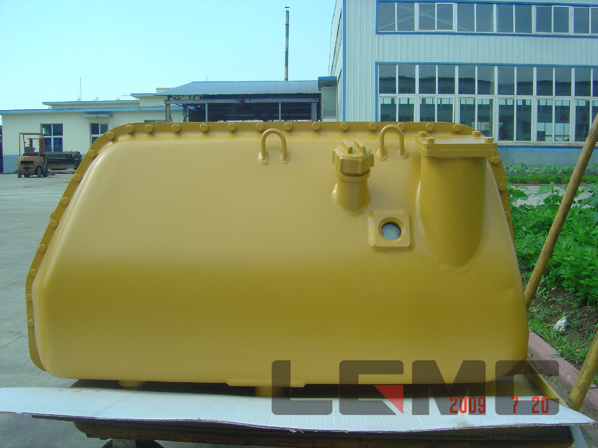 16Y-60-00000 Hydraulic oil tank