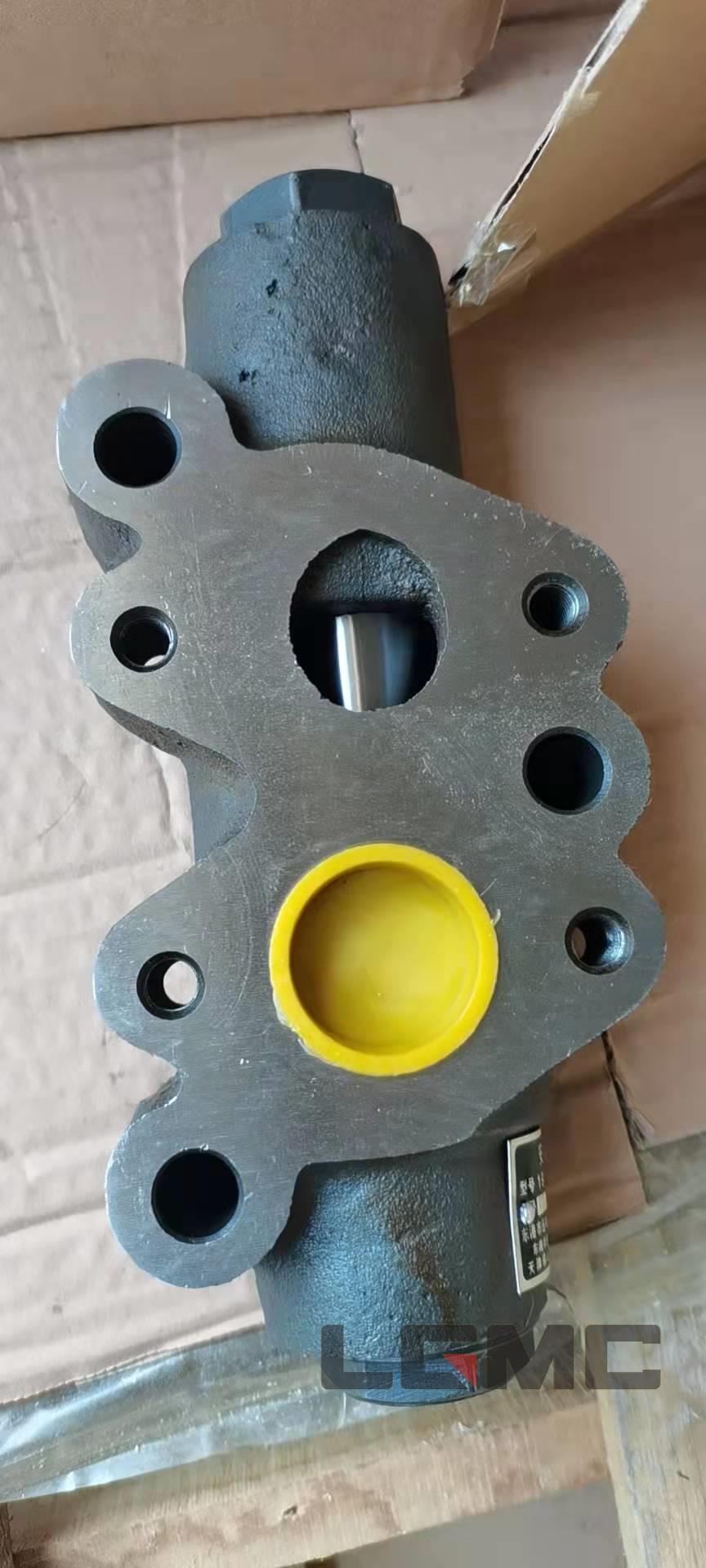 195-13-16110 Control valve