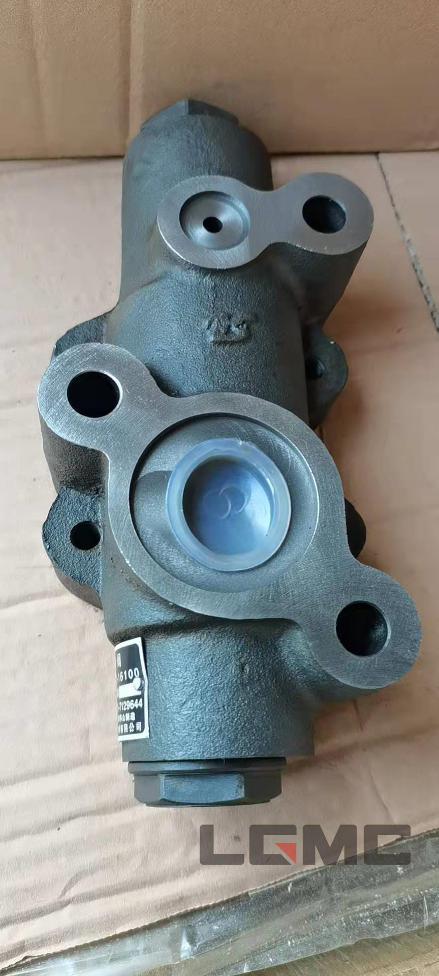 195-13-16110 Control valve