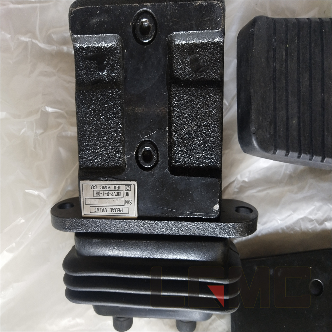 12C0194 foot pilot valve