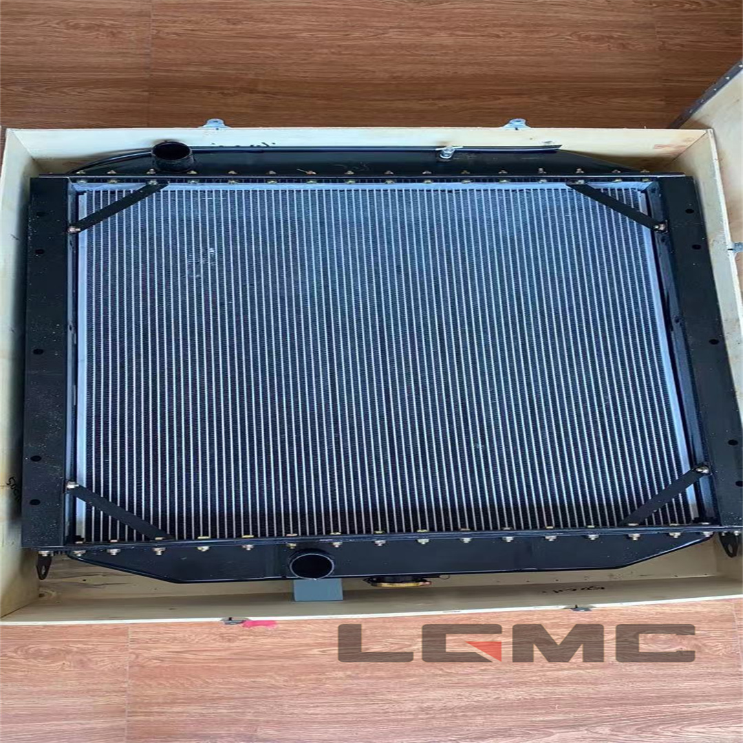 20C0044 Water tank radiator