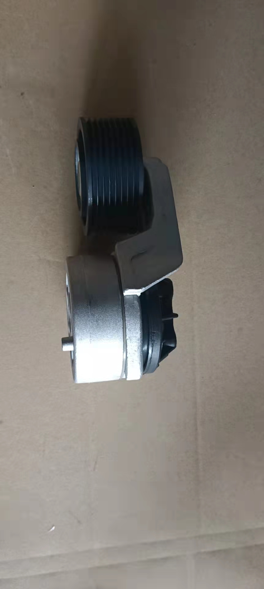 C3976831	BELT TENSIONER