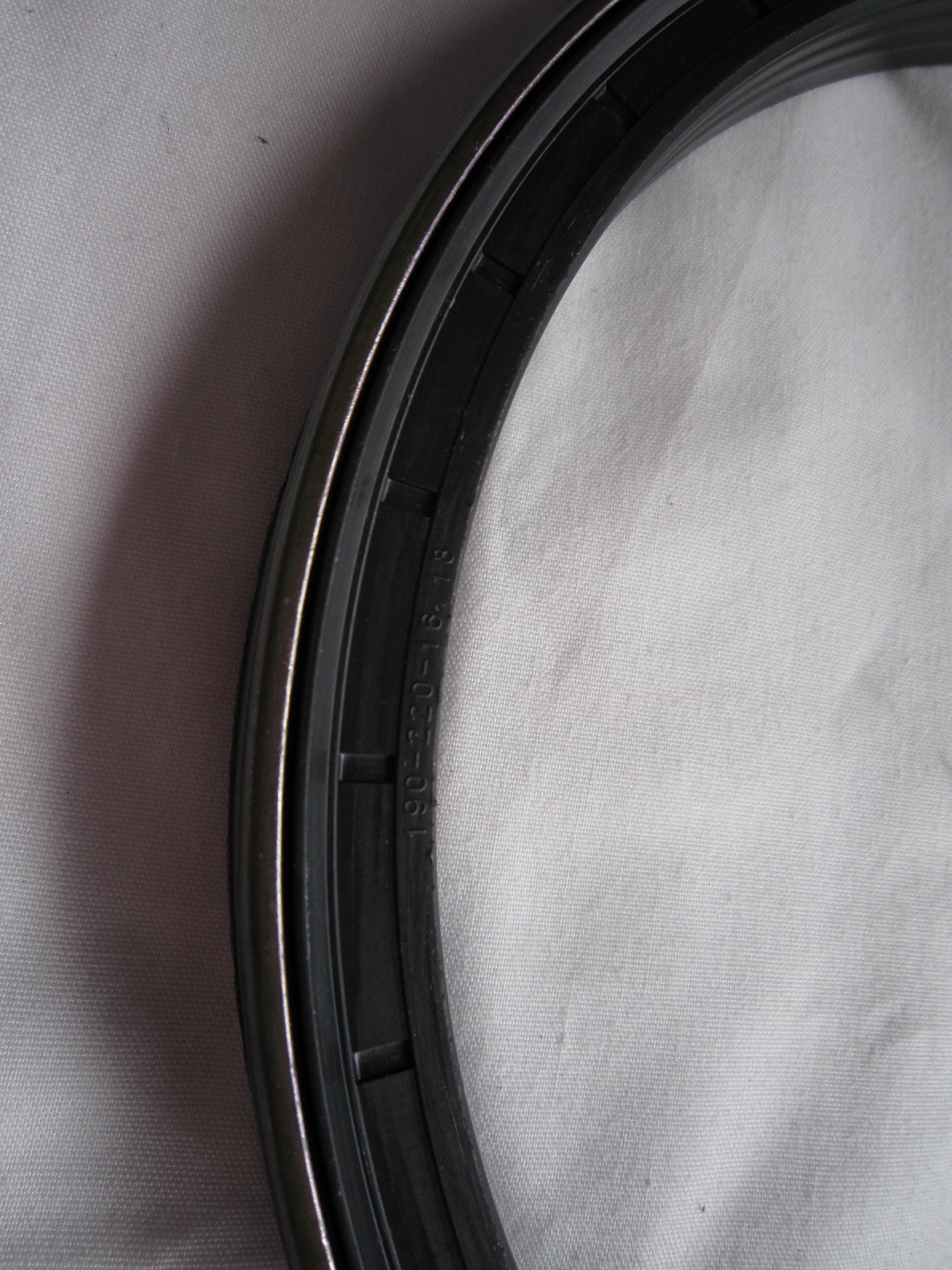 0734309412 Waterproof oil seal