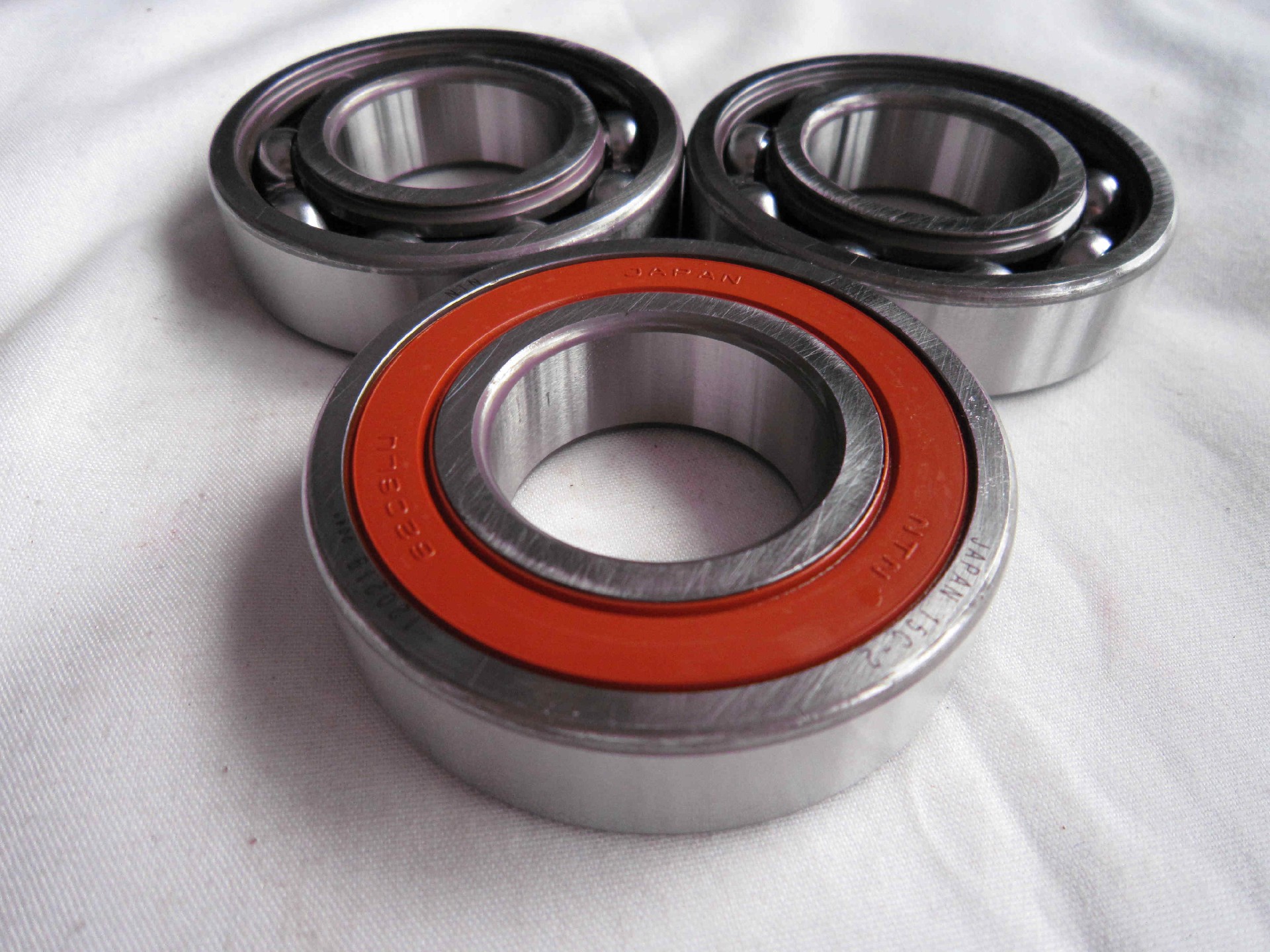 0750116104 Ball bearing