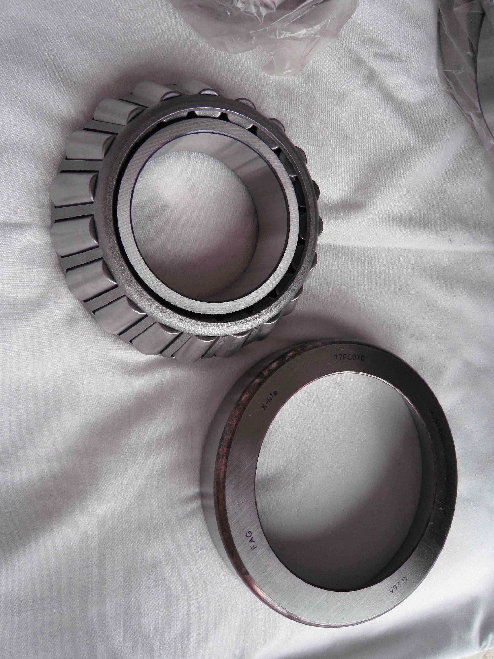 0750117143 Roller bearing