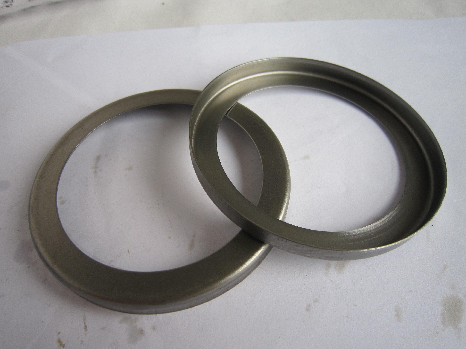 4642308083 Guide ring