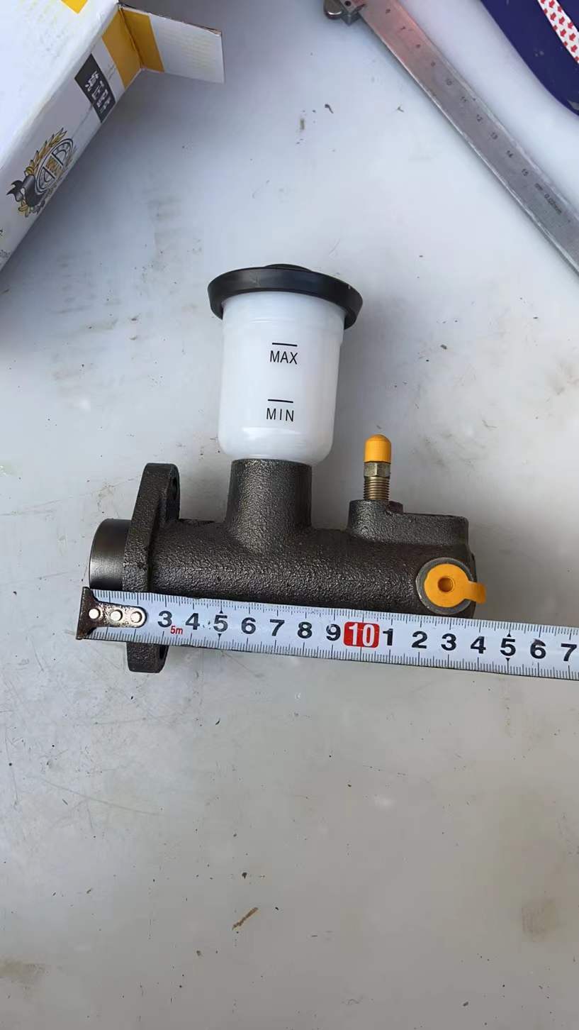 50DH-618100 Brake pump