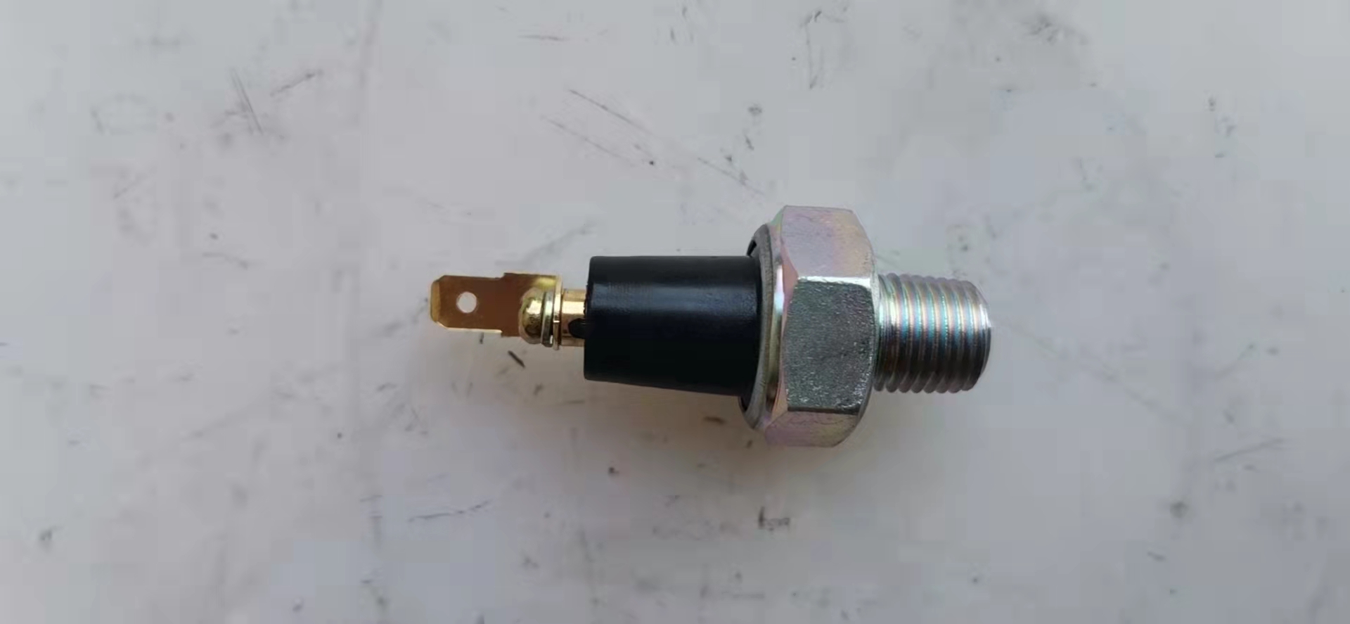 490B-01075 Oil pressure sensor