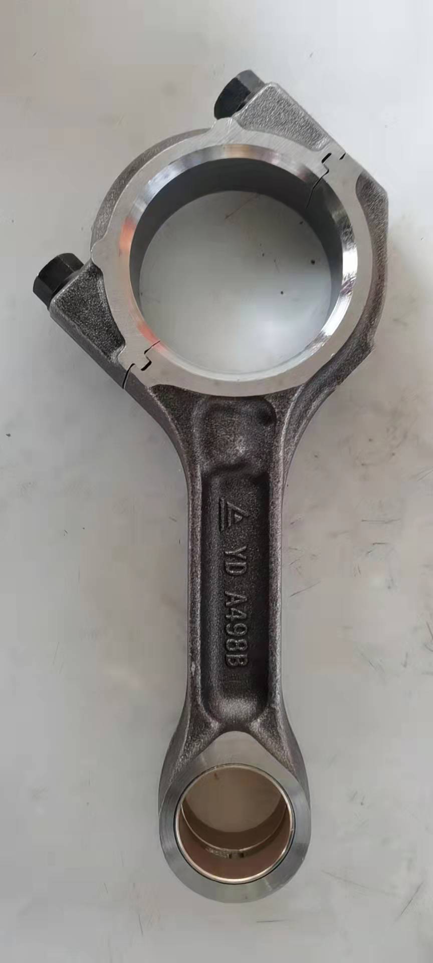 A498B-04201 Connecting rod