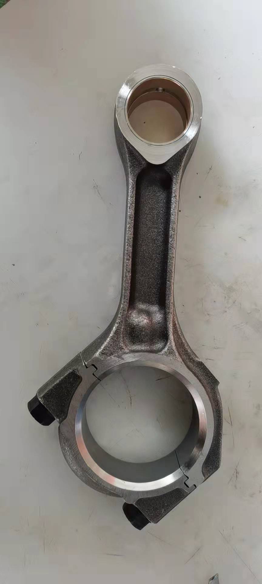 A498B-04201 Connecting rod