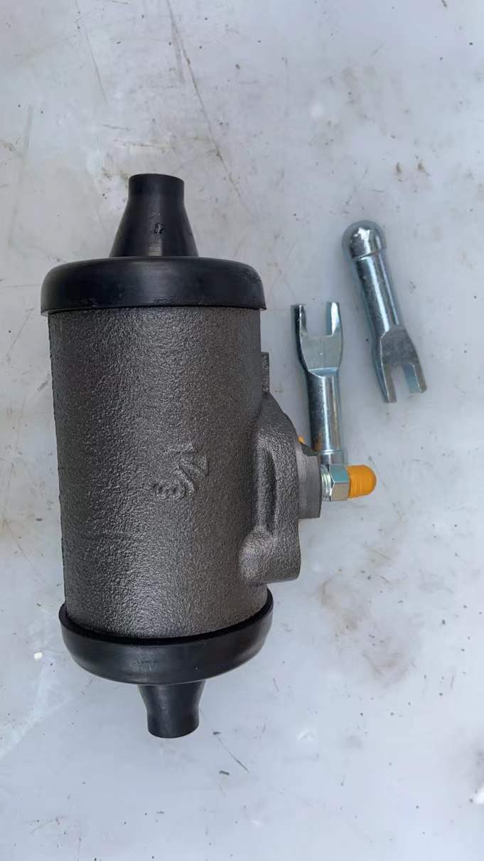 FH438100-035 Brake cylinder Pump assyMá phanh 10T