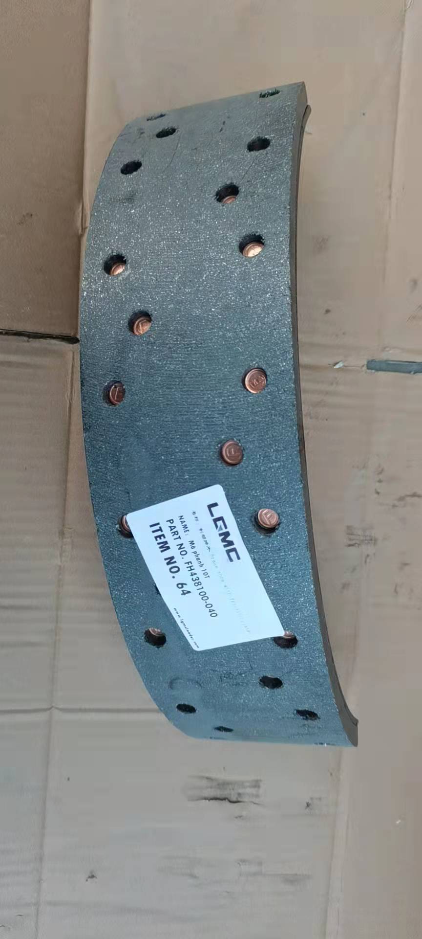 FH438100-040 Brake shoe with friction plateMá phanh 10T