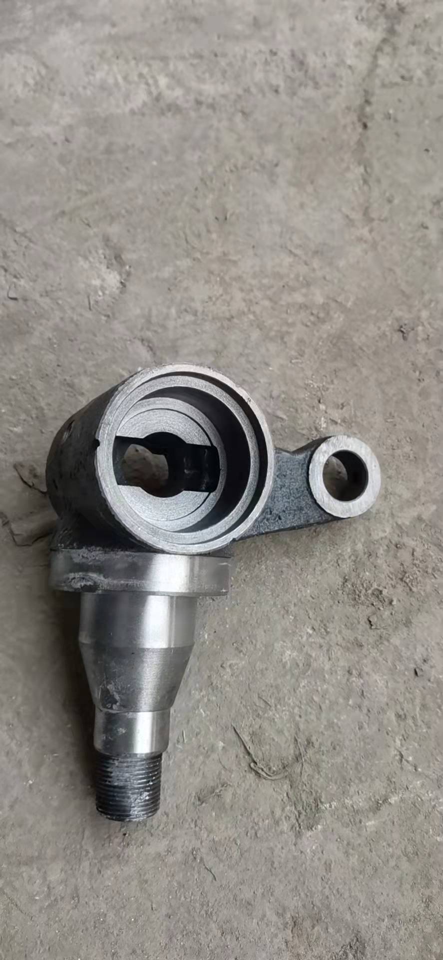 G27Z4-33301 Steering knuckle right Đùi bánh lái phải HELI 3T (Cái)