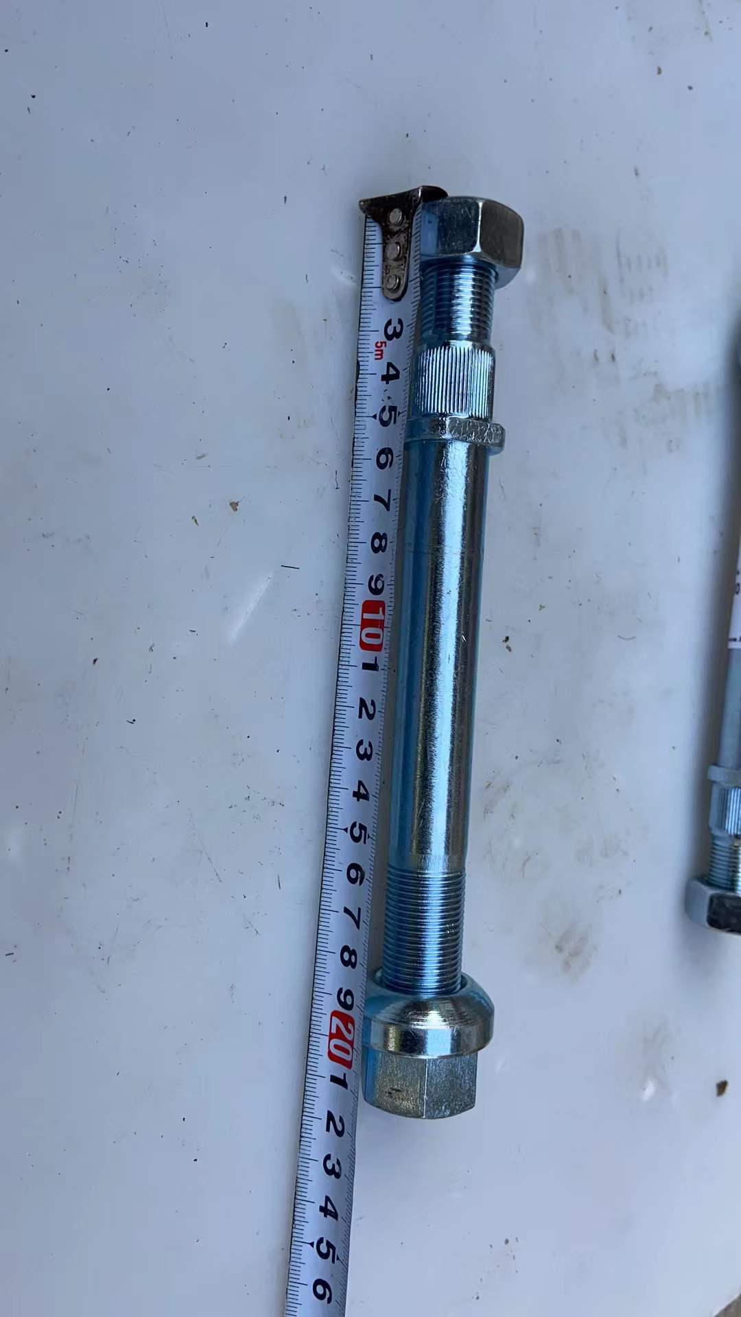 N120-110001-500 Hub Bolt Bu lông tắc kê trước 2T5 (Double Tyre)