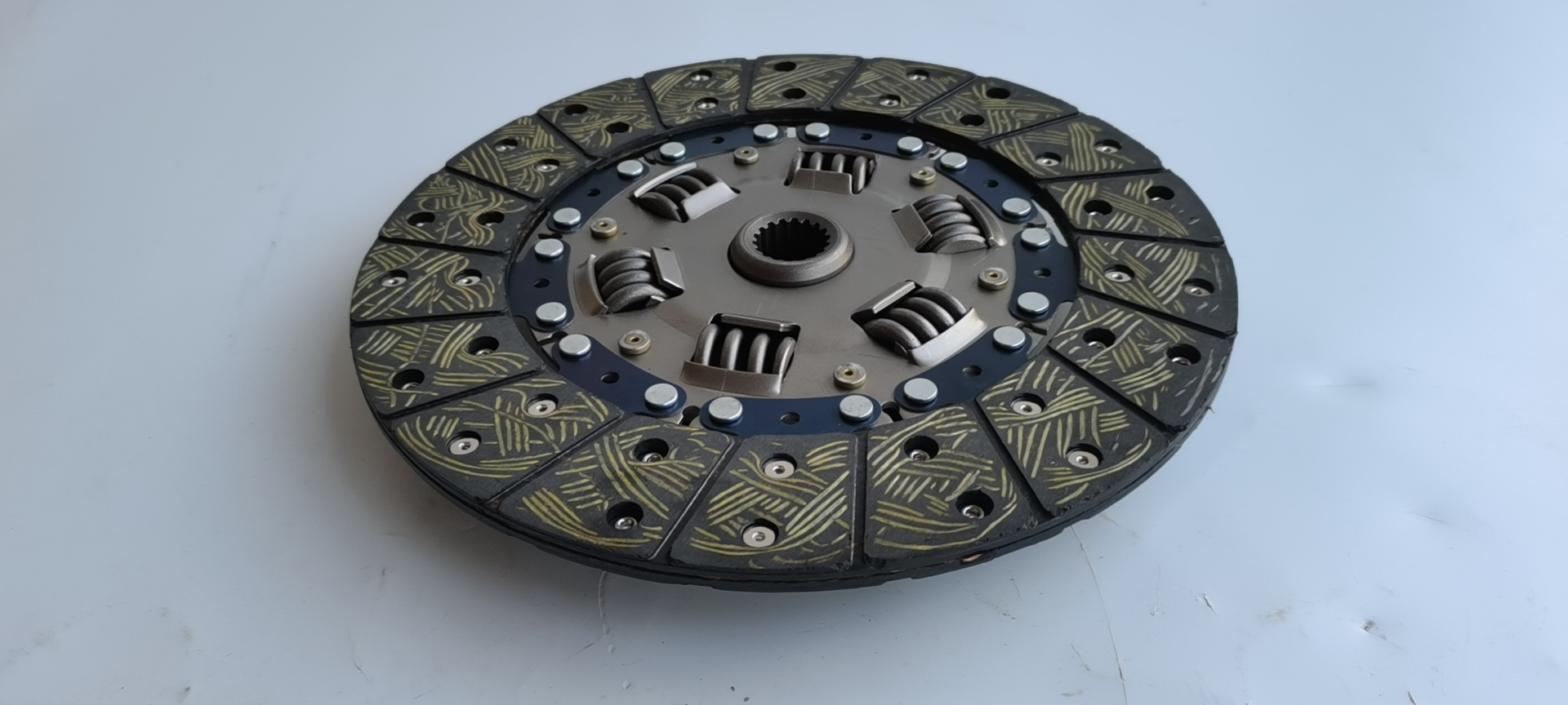 N150-124000-000 Clutch driven plate assembly