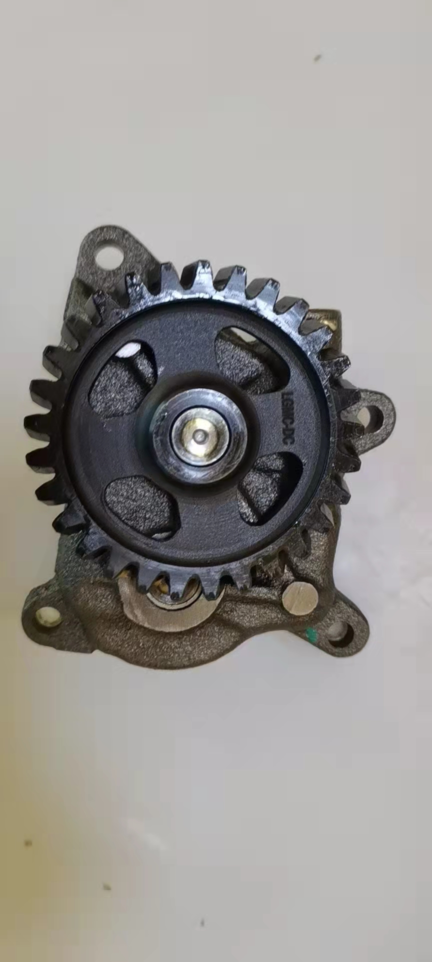 1-13100313-0 4HK1 Oil Pump