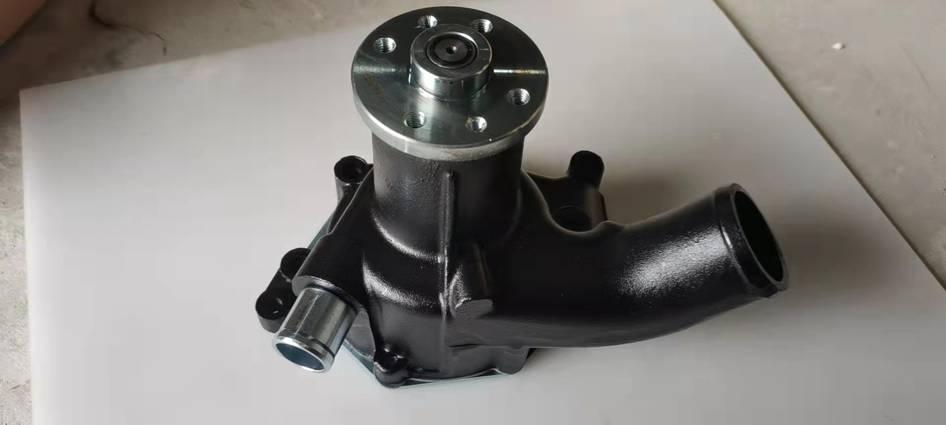 1-13650017-1 Water Pump