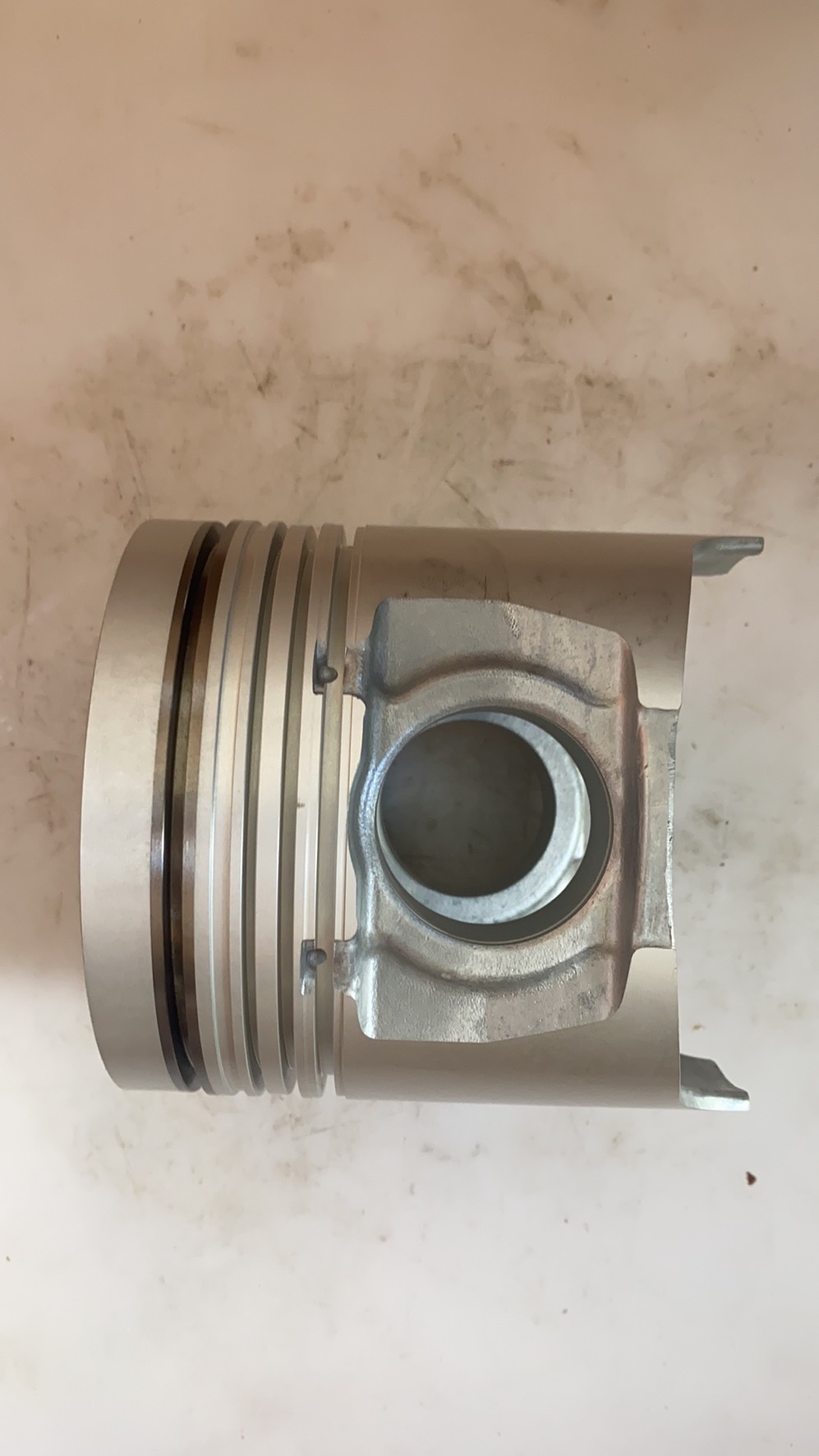 1-87813766-1 Piston