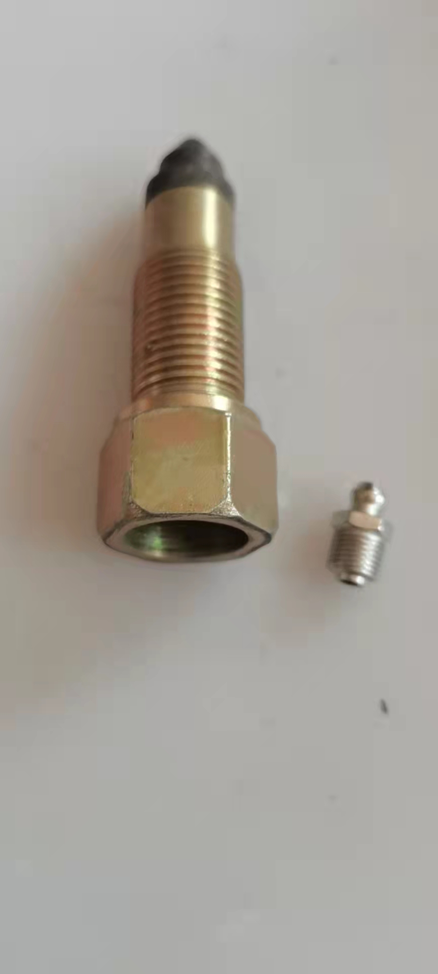 81NB-14240 Grease nipple