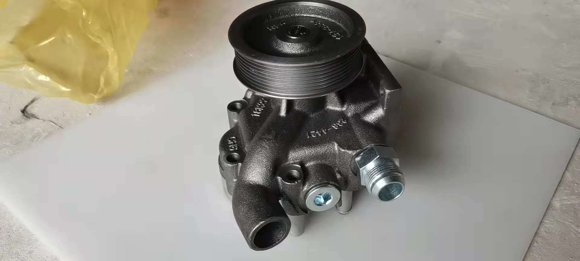 236-4413 352-2139 Water Pump