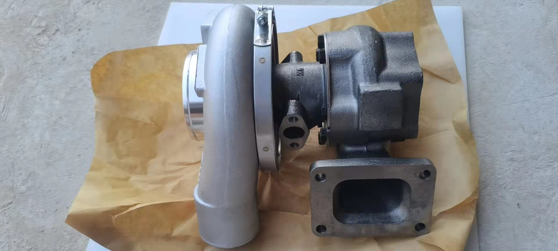 6156-81-8110 Supercharger