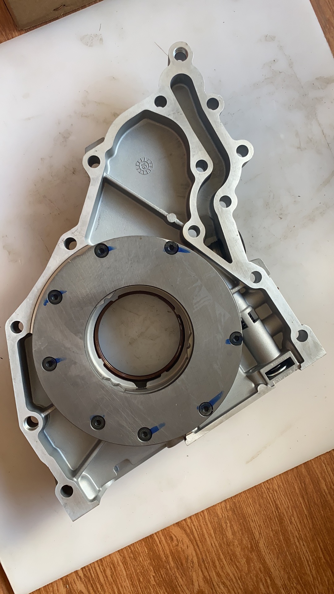 1011015-52D D7E EC240 Oil Pump