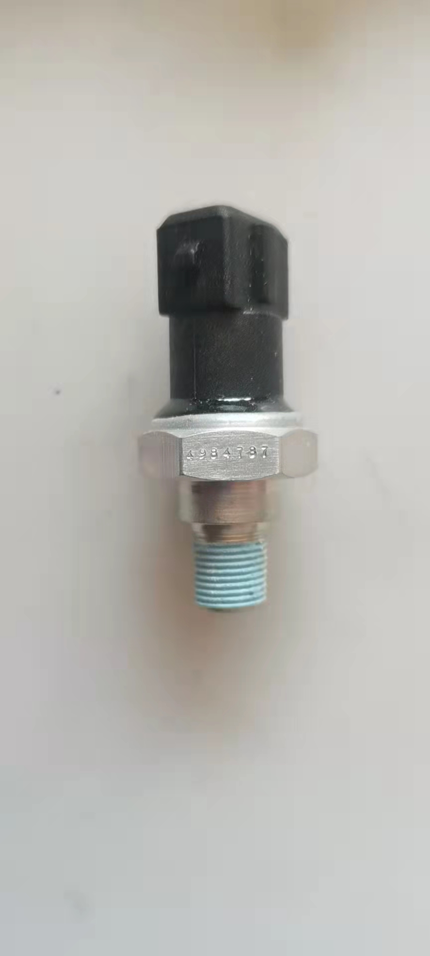 3283850 Oil pressure sensor