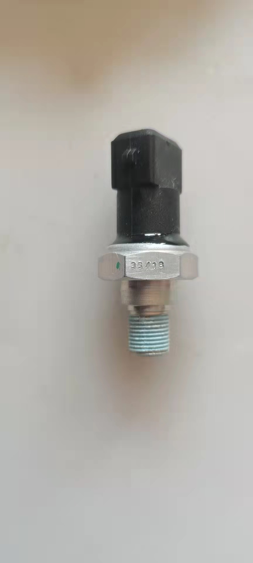 3283850 Oil pressure sensor