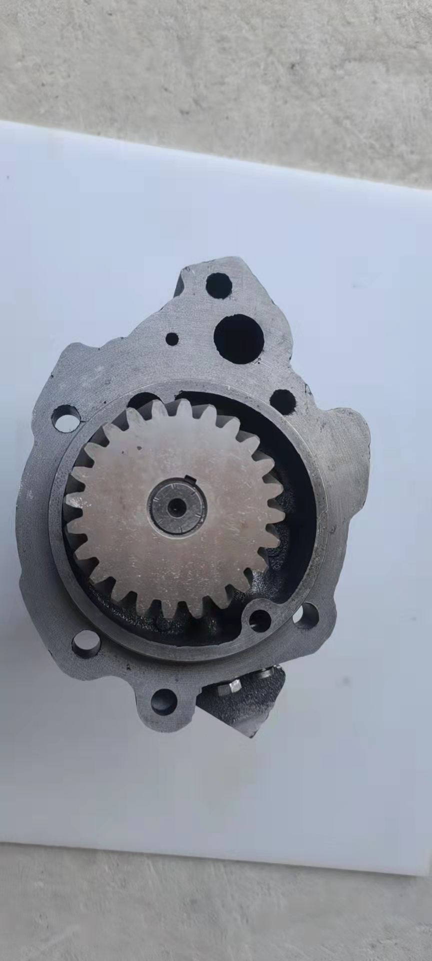 3609833 3821579 Oil Pump